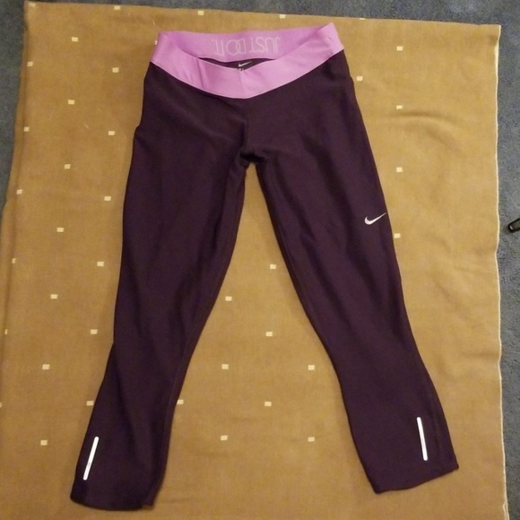 Nike Pants - Nike Just Do It Running Crops